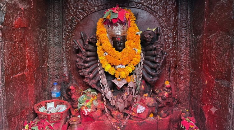 पलाञ्चोक भगवतीको मूर्तिमा पसिना, देशमा अनिष्ट नहोस् भन्दै क्षमा पूजाको तयारी