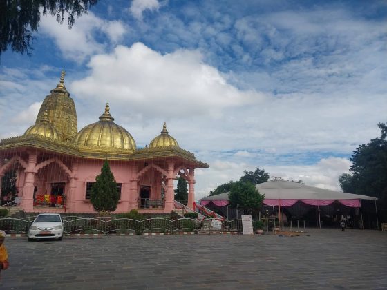 काठमाडौँको गोठाटार नौवतन धाममा श्रीकृष्ण जन्मष्टमीको तयारी (फाेटाे फिचर)