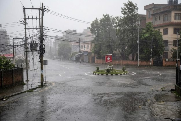 भारतमा चक्रवात अर्नबको प्रभाव : तीन जनाको मृत्यु, ७१४ गाउँ प्रभावित