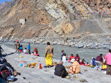 कागबेनीमा सोह्र श्राद्धको अन्तिम दिन पितृपूजा, बाढीपहिरोले घटे श्रद्धालु कागबेनीमा सोह्र श्राद्धको अन्तिम दिन पितृपूजा, बाढीपहिरोले घटे श्रद्धालु