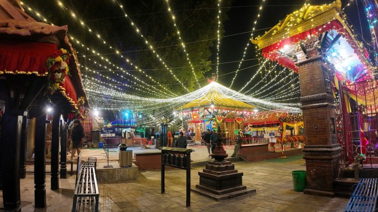 “रातमा झिलिमिली मैतीदेवी, दसैँको छुट्टै रौनक”