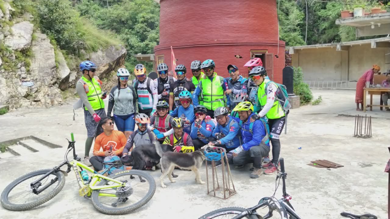 साइकल यात्रामा ललितपुरदेखि कालाग्नि रुद्रपीठ लड्केश्वर धामसम्म, करिब ३० यात्रुको आध्यात्मिक यात्रा